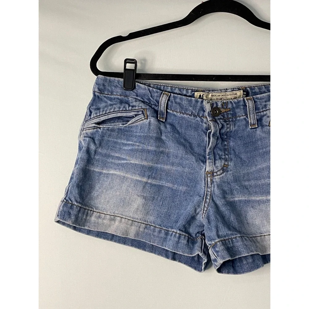 Y2K American‎ Eagle Outfitters Womens Denim Shorts Size 6 Blue Wash Button Fly
